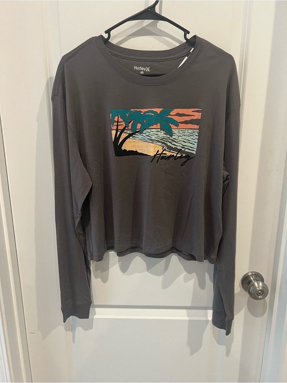 NWT Hurley Women's Cropped Long-Sleeve Graphic Top Size Large